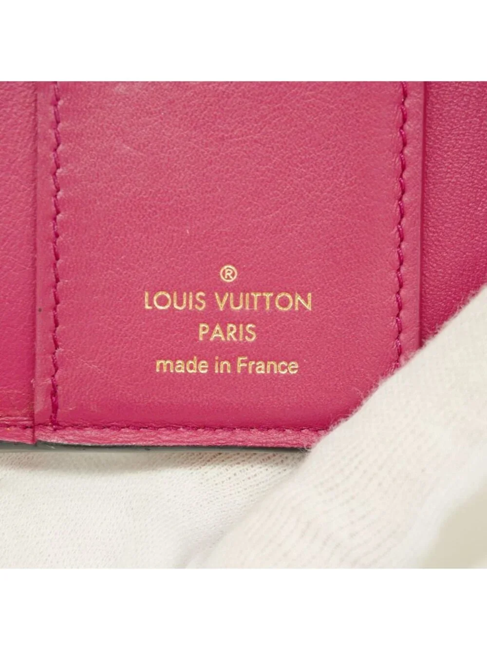 Louis Vuitton Trifold Wallet Taurillon Portefeuille Capucines XS Noir